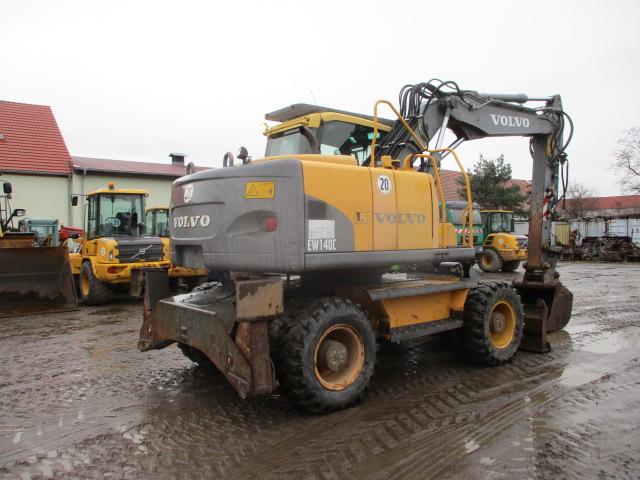 VOLVO EW140C wheel-type excavator