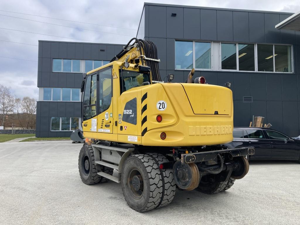 LIEBHERR A 922 Litr. PL wheel-type excavator