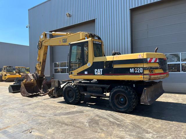 CATERPILLAR M320F wheel-type excavator