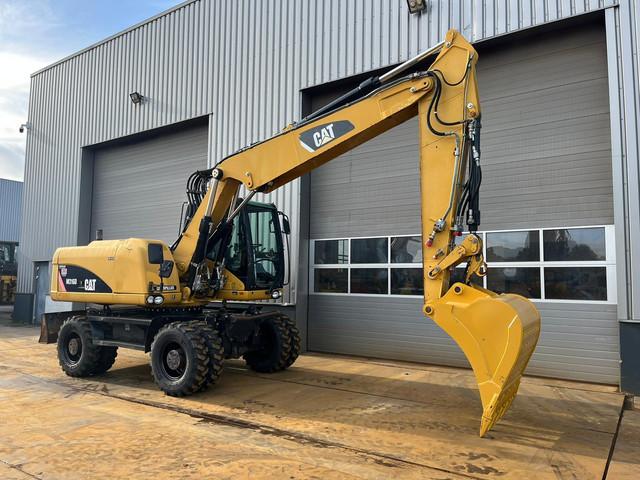 CATERPILLAR M316D wheel-type excavator