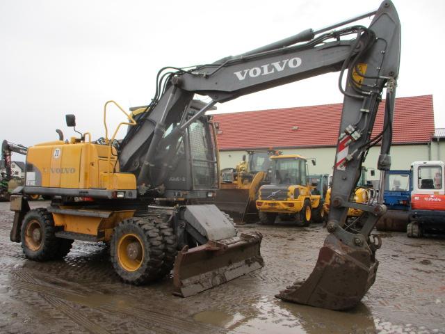 VOLVO EW140C wheel-type excavator