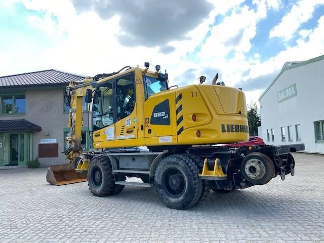 LIEBHERR A 922 Rail Litronic wheel-type excavator