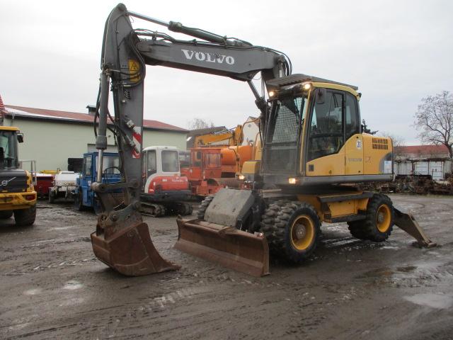 VOLVO EW140C wheel-type excavator