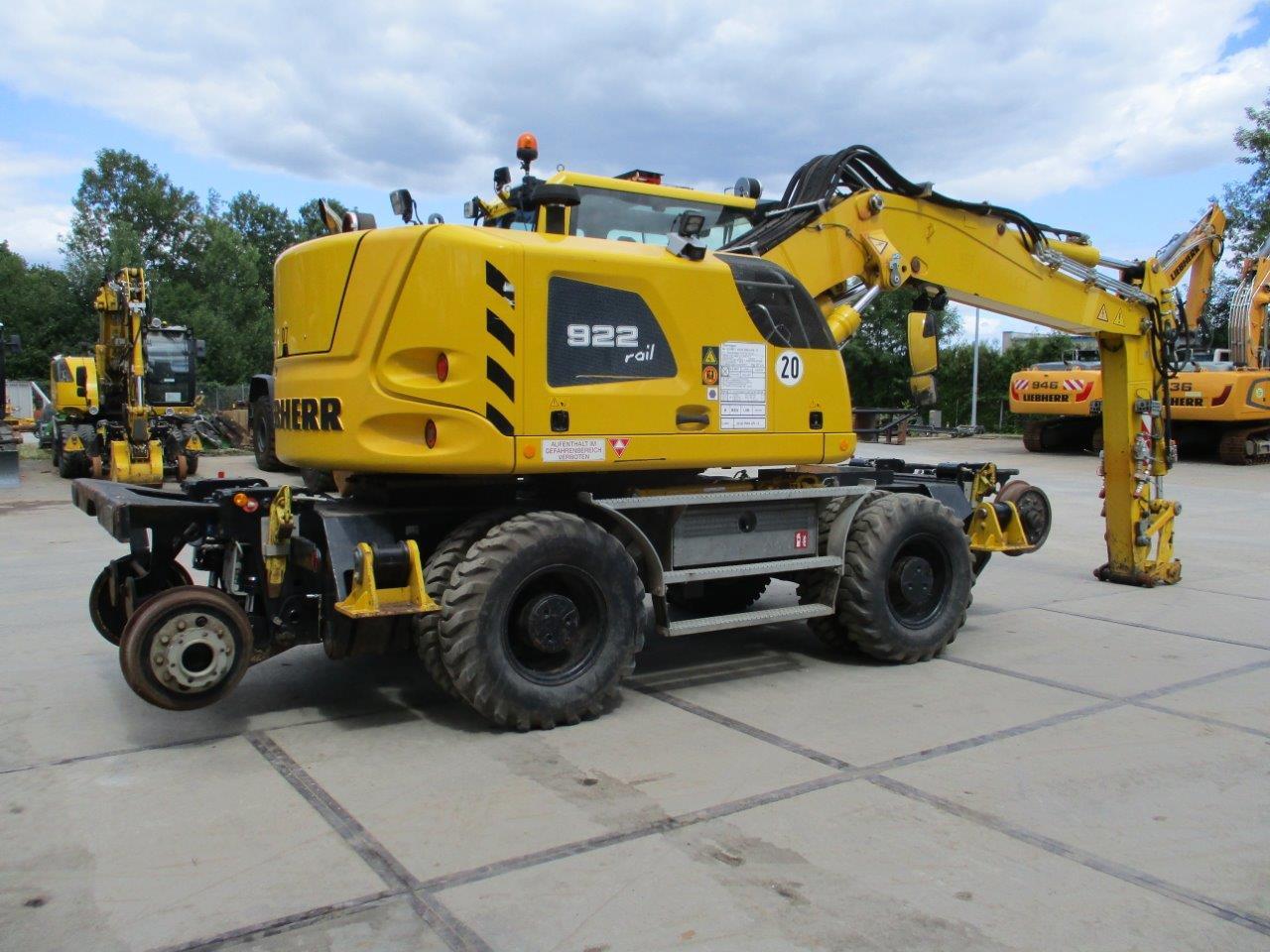 LIEBHERR A 922 Litr. PL wheel-type excavator