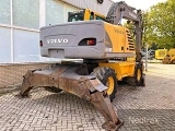 VOLVO EW140B wheel-type excavator