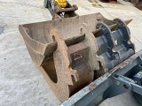 WACKER EW 100 wheel-type excavator