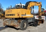 LIEBHERR A 900 B Litronic wheel-type excavator