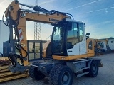 LIEBHERR A 914 Compact Litronic wheel-type excavator