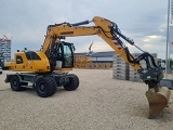 LIEBHERR A 914 Compact Litronic wheel-type excavator