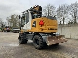 LIEBHERR A 914 Compact Litronic wheel-type excavator