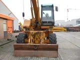 CASE WX 200 wheel-type excavator