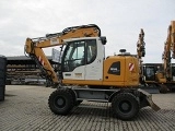 LIEBHERR A 914 Compact Litronic wheel-type excavator