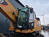 CATERPILLAR MH3024 wheel-type excavator