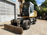 LIEBHERR A 914 Litronic wheel-type excavator