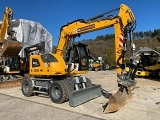 LIEBHERR A 913 Compact Litronic wheel-type excavator