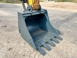 HYUNDAI HW180 wheel-type excavator