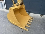 CATERPILLAR M322D wheel-type excavator