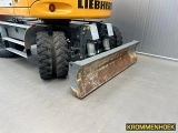 LIEBHERR A 910 Compact Litronic wheel-type excavator