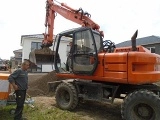 HITACHI EX 135 W wheel-type excavator