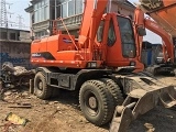 DOOSAN DX210W wheel-type excavator