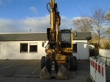 KOMATSU PW110R-1 wheel-type excavator