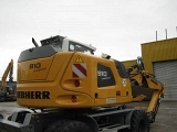 LIEBHERR A 910 Compact Litronic wheel-type excavator