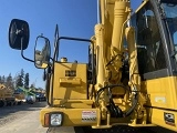 KOMATSU PW160-8 wheel-type excavator