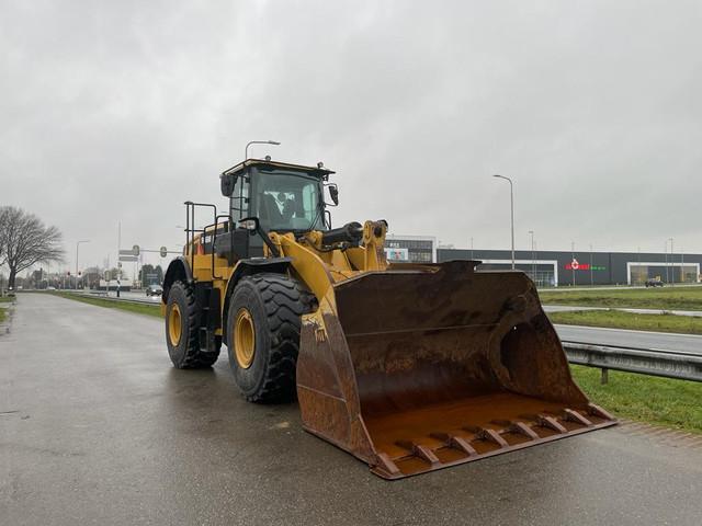 CATERPILLAR 966M front loader