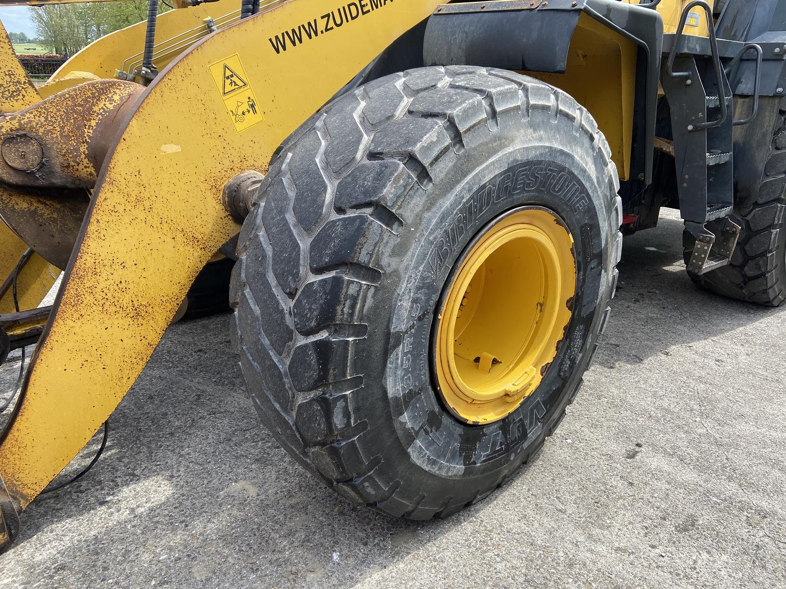 KOMATSU WA 430-6 front loader