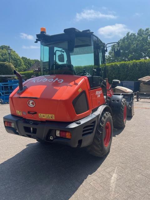 KUBOTA R065 front loader