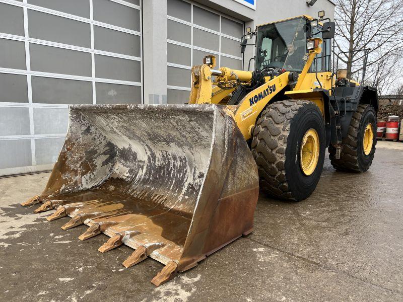 KOMATSU WA470-6 front loader