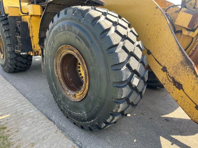 CATERPILLAR 972M front loader