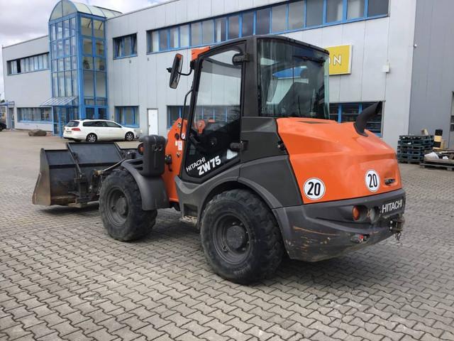 HITACHI ZW 75 front loader