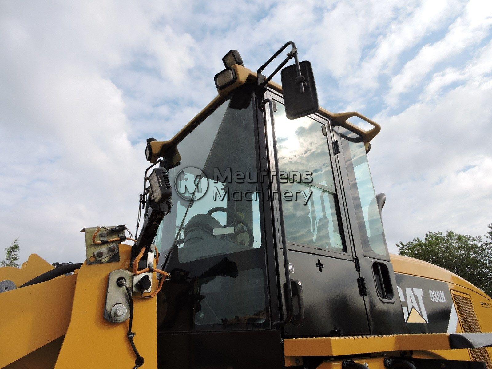 CATERPILLAR 938H front loader