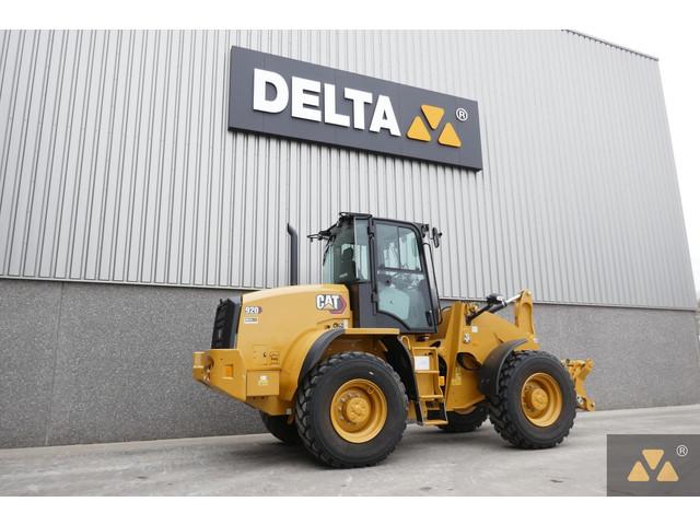 CATERPILLAR 920 front loader