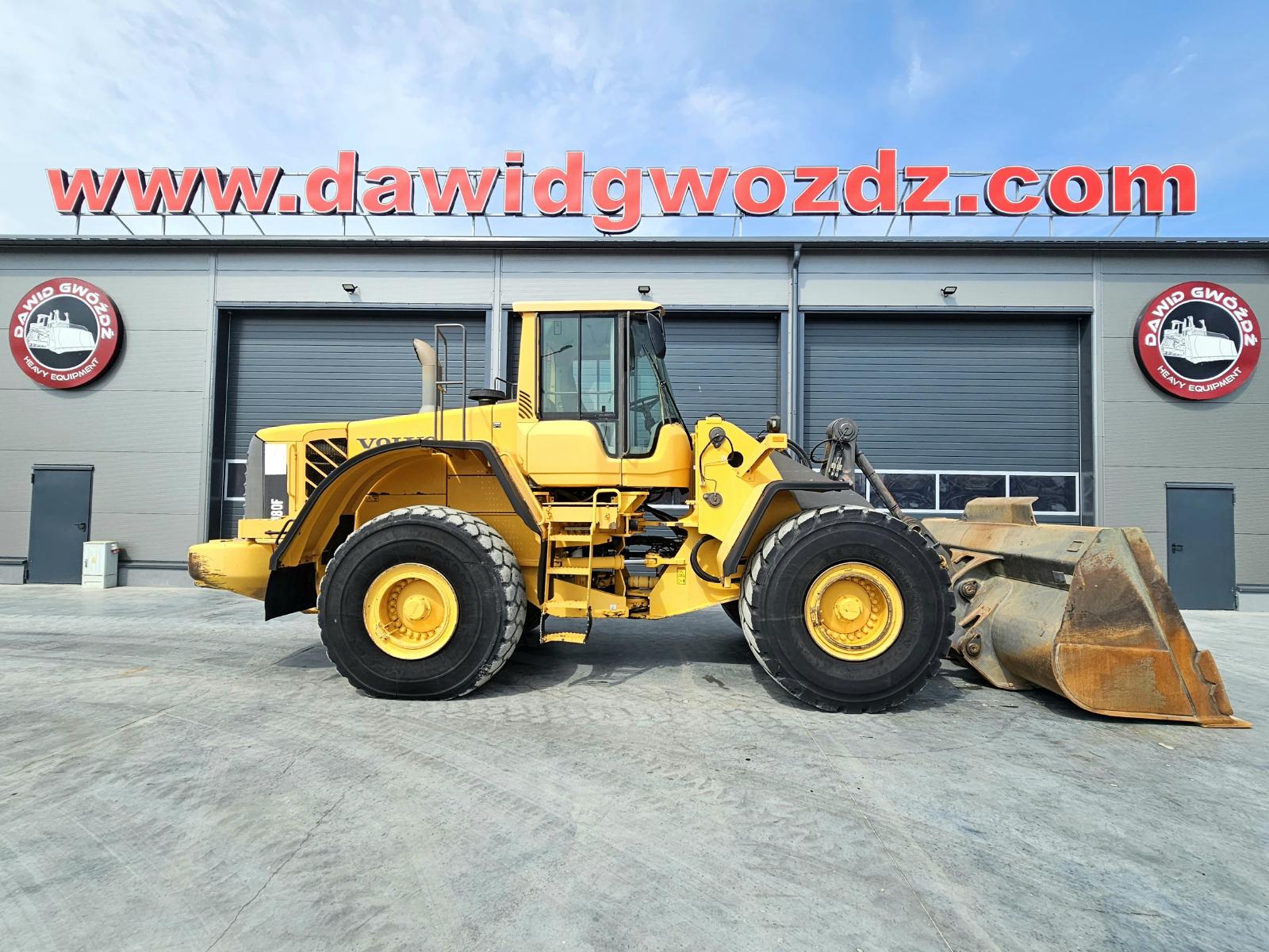 VOLVO L180F front loader