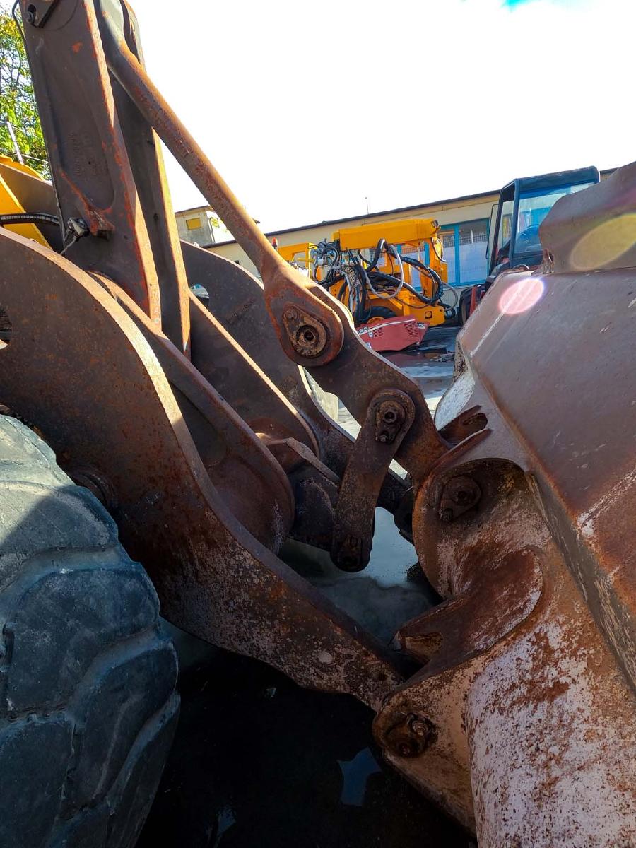 VOLVO L110E front loader