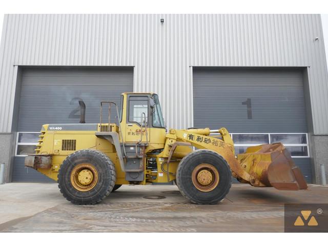 KOMATSU WA 400 front loader