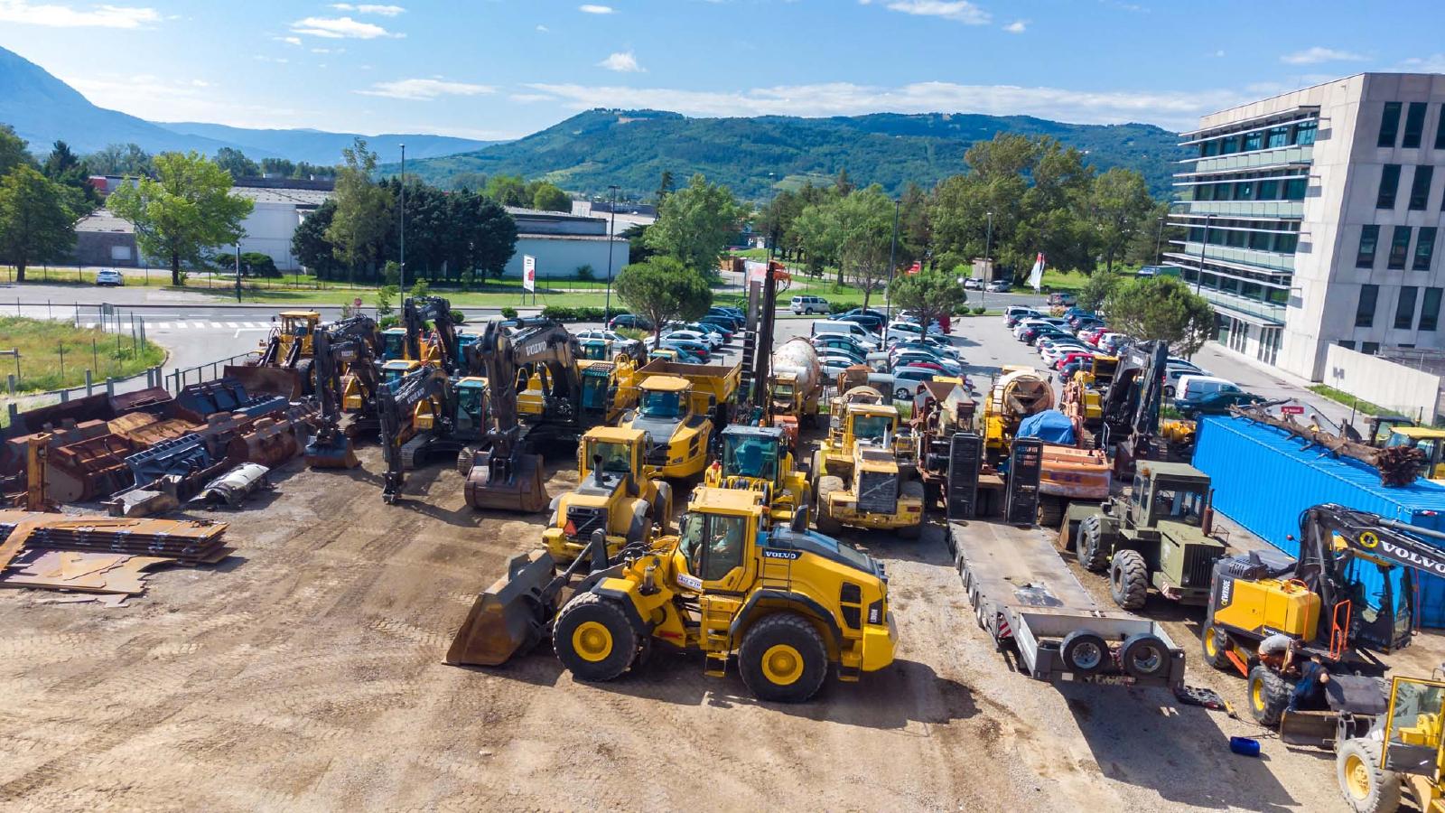 VOLVO L180H front loader