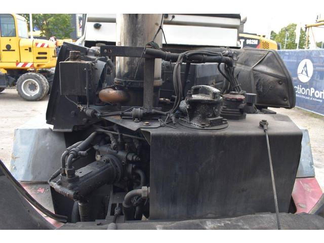 LIEBHERR L 507 Stereo front loader