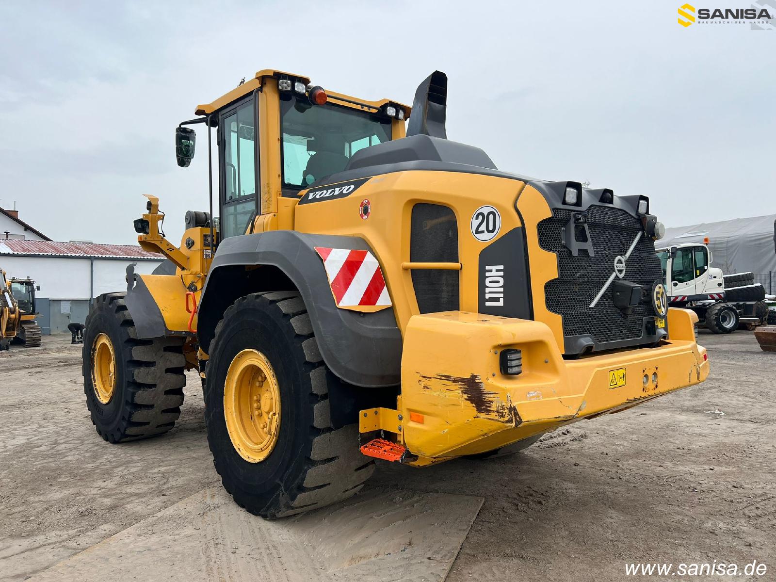 VOLVO L110H front loader