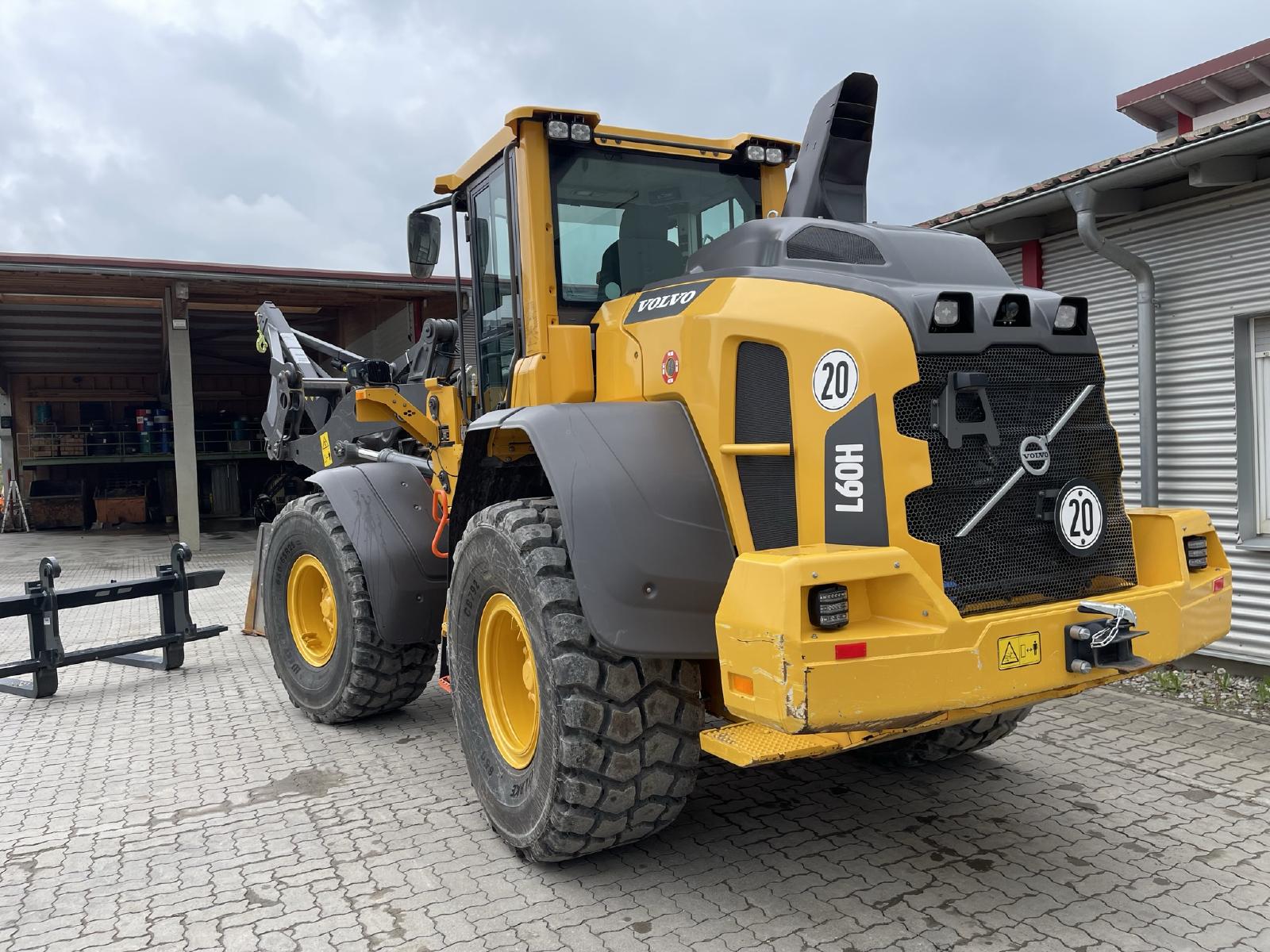 VOLVO L60H front loader