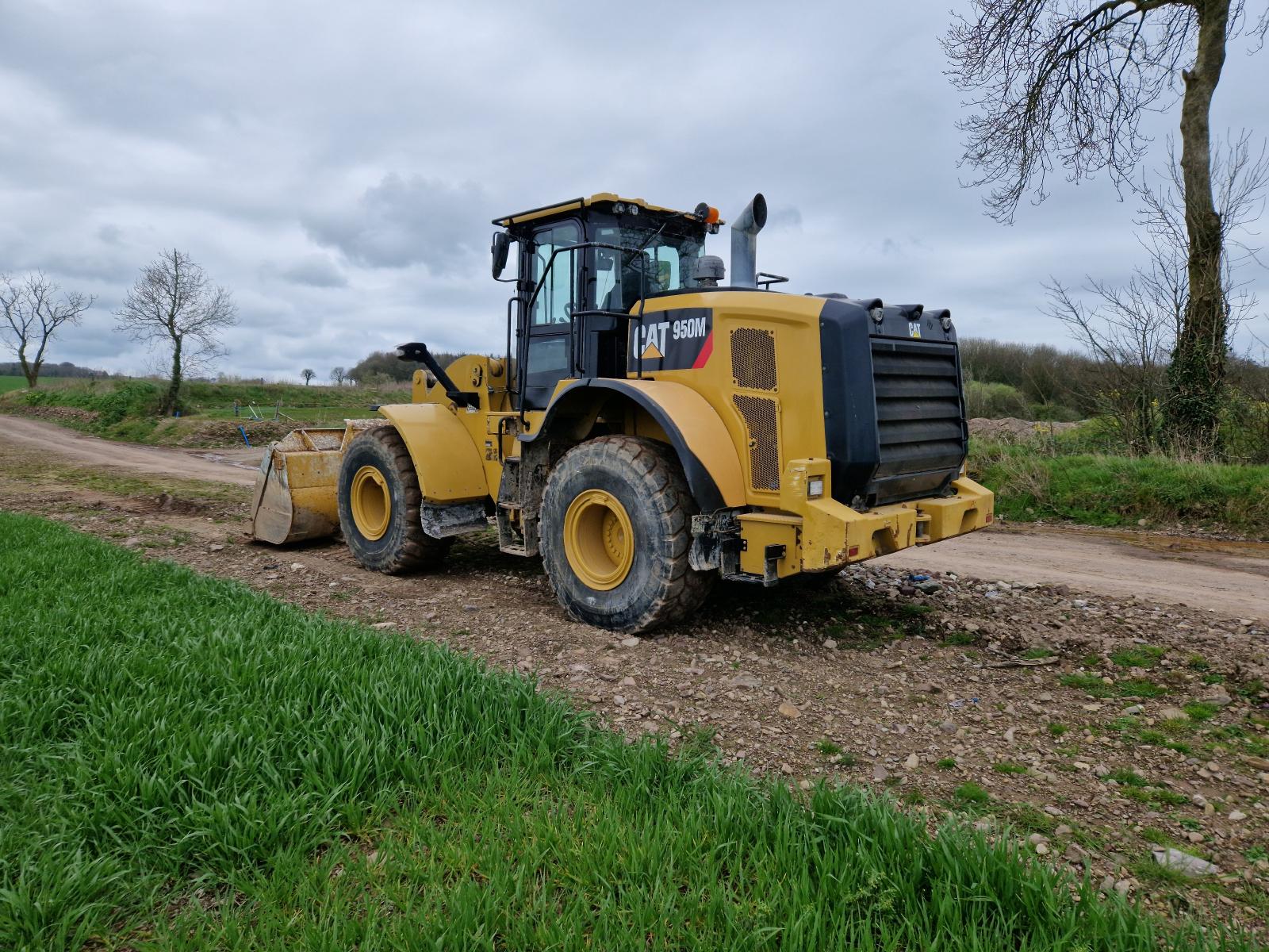 CATERPILLAR 950M front loader