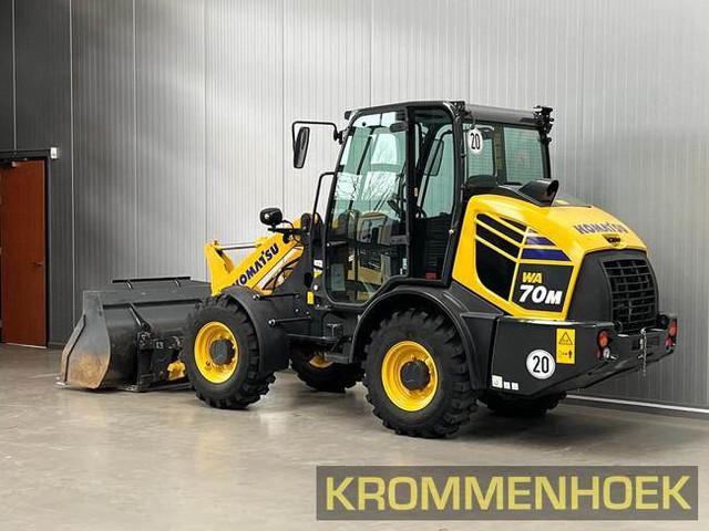 KOMATSU WA70M-8E0 front loader