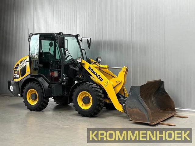 KOMATSU WA70M-8E0 front loader