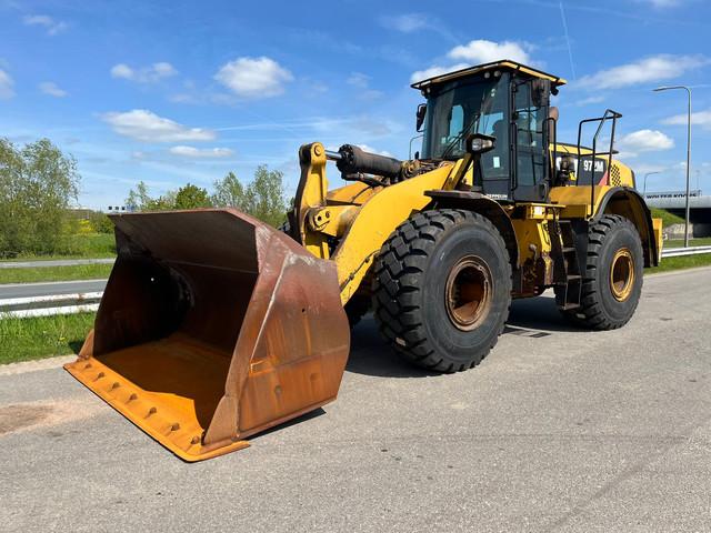 CATERPILLAR 972M front loader