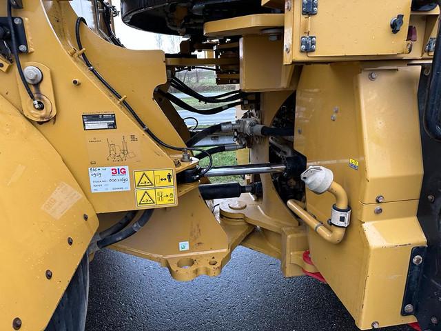 CATERPILLAR 966M XE front loader