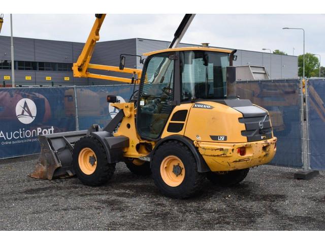 VOLVO L25F front loader