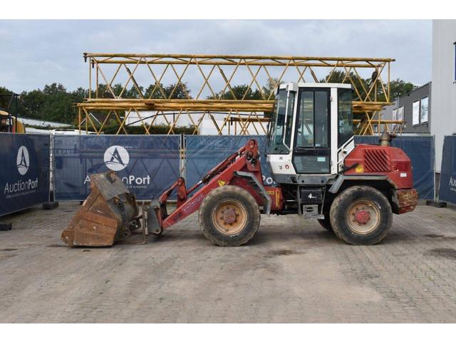 LIEBHERR L 507 Stereo front loader