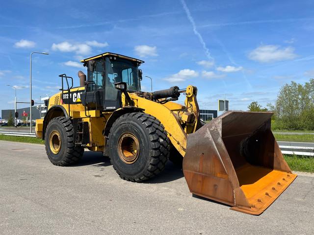 CATERPILLAR 972M front loader